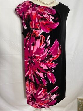 London Style Collection Black and Fuchsia/Pink, Floral, Sleeveless Sheath Dress.